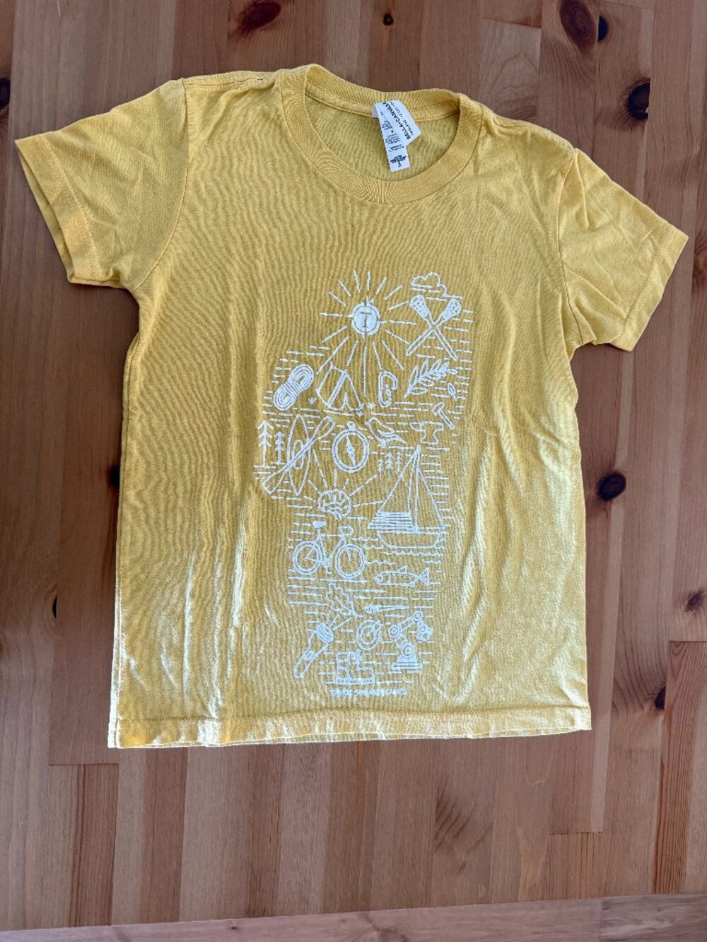 Boys Play Tee-Shirt Bundle Size 6-7 Primary, GAP, Bella-Canvas